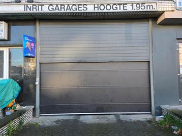 GARAGE TE HUUR!  beschikbaar voor biedingen