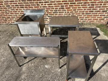 Lot : Evier + 3 tables en inox en super état