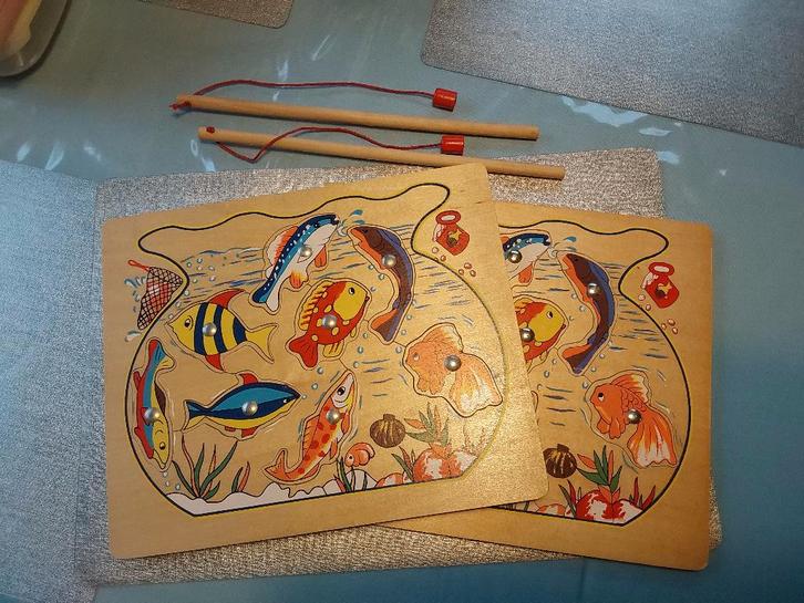 Visspel-puzzel magnetisch (2 stuks) €5, Kinderen en Baby's, Speelgoed | Educatief en Creatief, Zo goed als nieuw, Puzzelen, Taal en Lezen