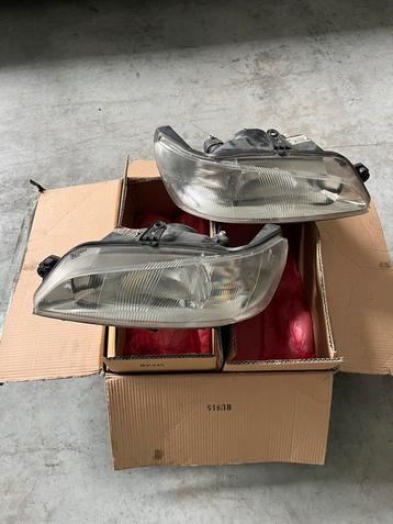 Peugeot 306 lichten beschikbaar voor biedingen