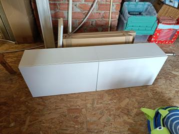 4 IKEA kastjes BESTÅ. 60x20x38 cm met deurtjes in legplanken beschikbaar voor biedingen