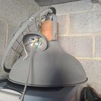 Suspension industrielle design – métal gris & bois, Enlèvement, Comme neuf, Métal