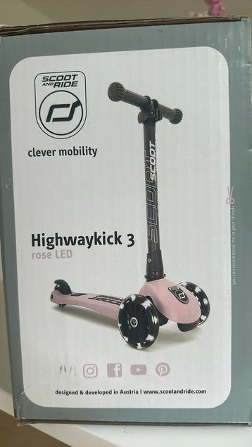 Scoot & ride Highwaykick 3 roze 