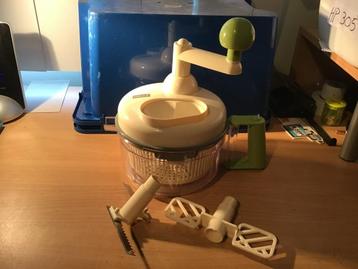 Universele handmixer beschikbaar voor biedingen