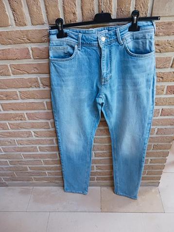 Lichtkleurige jeans tieners/heren, W28 L34. beschikbaar voor biedingen
