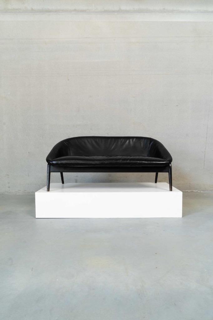 Zwarte vintage leren stoel uit de jaren 60, Huis en Inrichting, Zetels | Zetels en Chaises Longues, Gebruikt, Driepersoons, 150 tot 200 cm