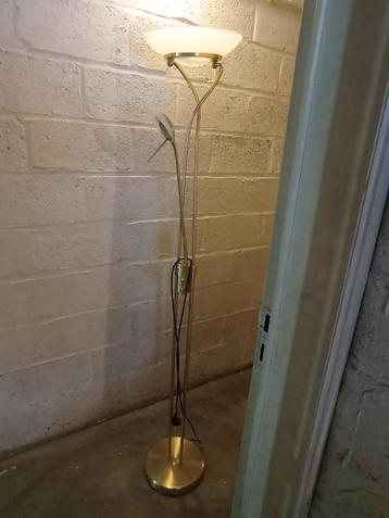 Accent- en leeslamp  beschikbaar voor biedingen