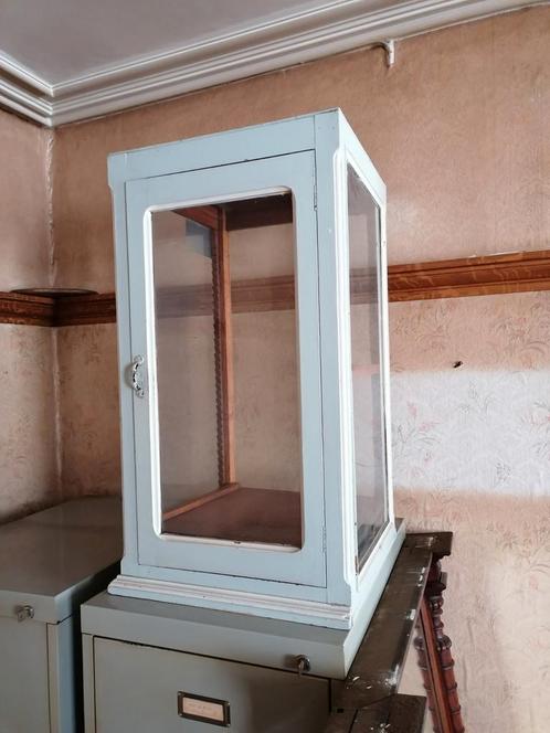 Ancienne vitrine d’exposition Butz-Choquin  St Claude France, Huis en Inrichting, Kasten | Vitrinekasten, Zo goed als nieuw, Glas