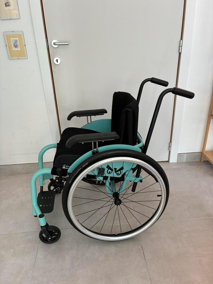 Actieve rolstoel Activator + elektr. voorzetwiel Blumil Go, Diversen, Rolstoelen, Zo goed als nieuw, Handbewogen rolstoel, Ophalen