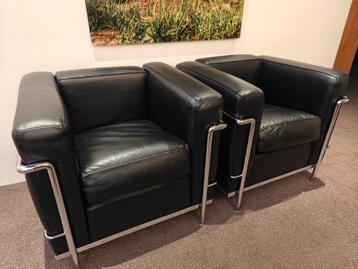 2 x LC2 Le Corbusier Cassina en parfait état neuf, Enlèvement, Comme neuf, Cuir