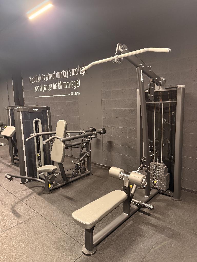 BH Fitness Lat Pull Down / Rower L550B, Sport en Fitness, Fitnessapparatuur, Nieuw, Krachtstation, Armen, Borst, Rug, Ophalen