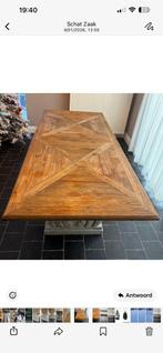 Unieke landelijke eettafel- karatervol - stenen onderstel, Huis en Inrichting, Ophalen