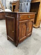 Antieke authentieke kast, Ophalen