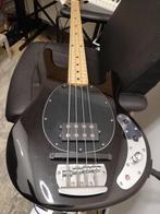 OLPby Ernie Ball Musicman Stingray met GK3B synth 13 pin uit, Muziek en Instrumenten, Snaarinstrumenten | Gitaren | Bas, Ophalen