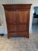 Louis Phillipe kast met leggers, Ophalen