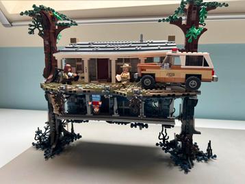 Lego 75810 Stranger Things - complete set met doos beschikbaar voor biedingen