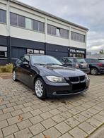 BMW 320i E90. 141.000KM!, Auto's, Zwart, 4 cilinders, Zwart, 5 deurs