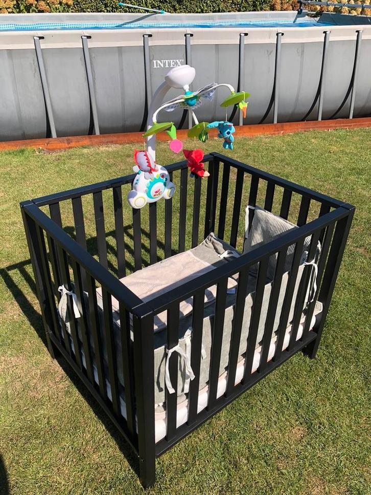 Volledig baby park incl matras, dekentjes, muziekmobiel, Kinderen en Baby's, Babyparken, Zo goed als nieuw, Ophalen