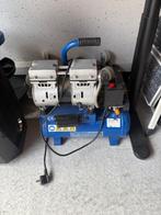 Stille compressor 8L…!, Doe-het-zelf en Bouw, Compressors, Ophalen, 6 tot 10 bar, Zo goed als nieuw, Geluidgedempt