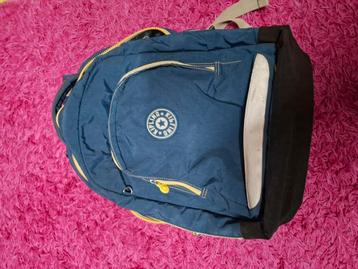 Boekentas kipling met laptop opbergvak beschikbaar voor biedingen