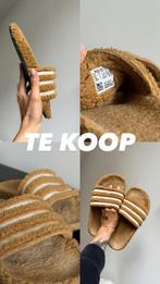 Adidas Adilette Teddy, Kleding | Dames, Schoenen, Bruin, Adidas, Ophalen of Verzenden, Pantoffels of Sloffen