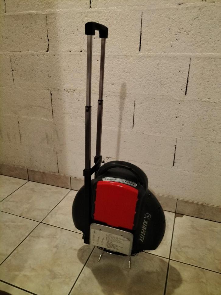 Monoroue électrique, Fietsen en Brommers, Steps, Gebruikt, Overige typen, Ophalen