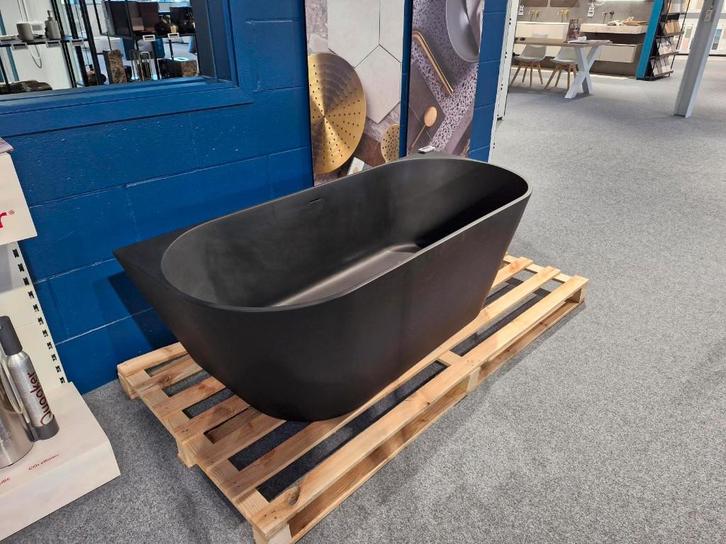 Half vrijstaand bad solid surface, Huis en Inrichting, Badkamer | Complete badkamers, Gebruikt, Met bad, Ophalen