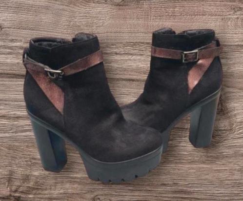 ✨️BEAUTY GIRL'S Hoge Enkellaarsjes Maat 37✨️✨️, Kleding | Dames, Schoenen, Zo goed als nieuw, Pumps, Bruin, Ophalen of Verzenden