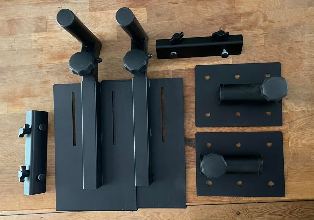 Stand speaker mural Millenium, Ophalen, Zo goed als nieuw