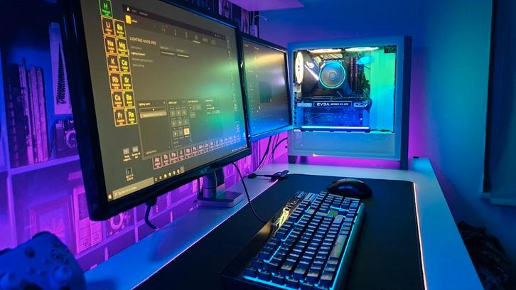 Ready Gaming Setup | Vente setup complet, Informatique & Logiciels, Ordinateurs de bureau, Utilisé, 3 à 4 Ghz, SSD, 16 GB, Avec carte vidéo