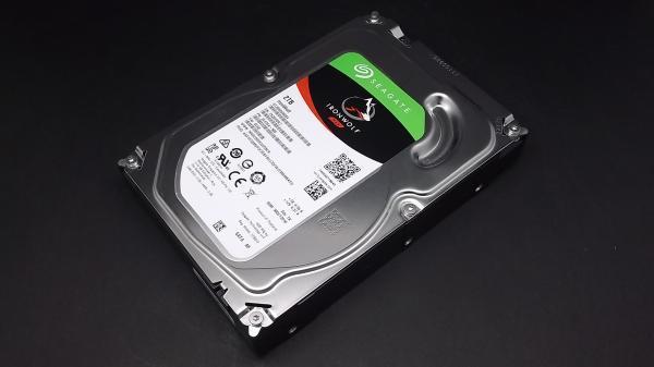 NAS HDD: 2xSeagate IronWolf(z.g.a.n.) & 1xWD Red Plus(CMR), Computers en Software, Ophalen of Verzenden, Zo goed als nieuw