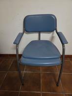 Chaise percé neuve., Enlèvement