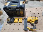 Dewalt afwerkingsnagelpistool, Ophalen, Gebruikt