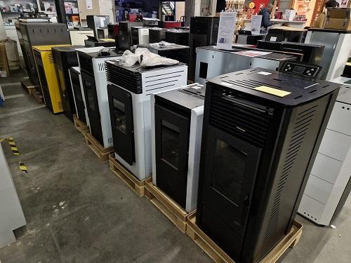 poêles à pellets jusqu'à -40%. Kit 200 euros gratuit, Bricolage & Construction, Chauffage & Radiateurs, Neuf, Enlèvement