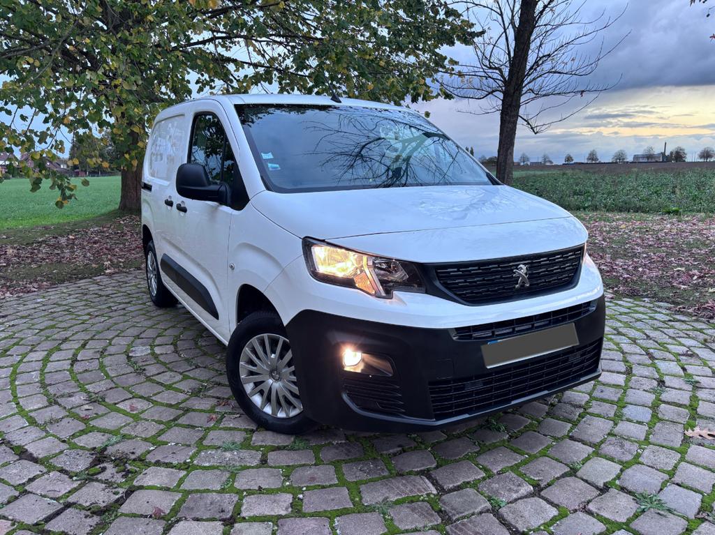 Partner 1,5 hdi 75 ch Pack Premium, 144 g/km, Euro 6, Noir, 5 portes