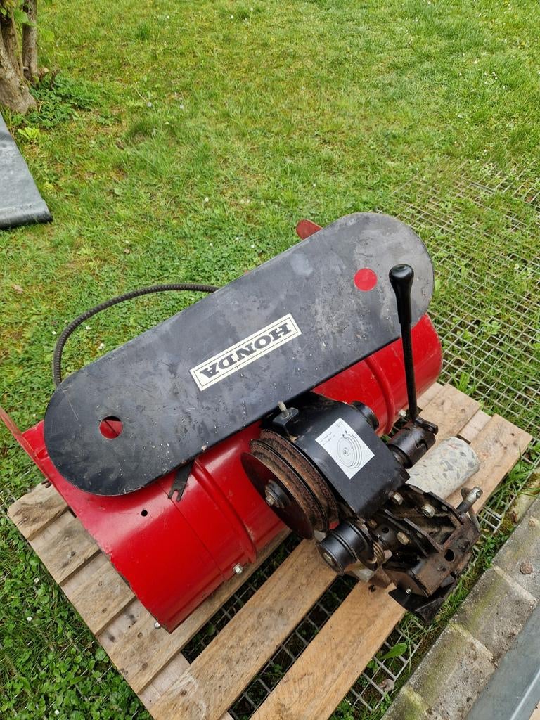 Rotovator motoculteur honda