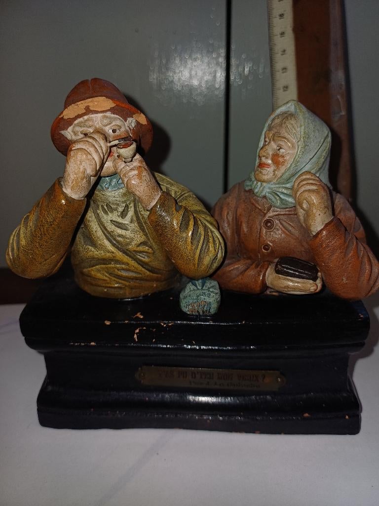 bord de mer en terre cuite ( fumeur  guluche numéroté 2132, Antiquités & Art, Enlèvement ou Envoi