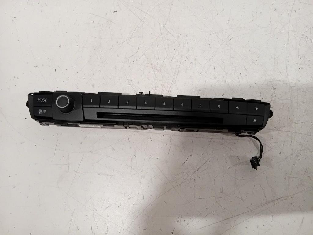 Radio bediening BMW 1 serie, Enlèvement ou Envoi, Van der Ven Autorecycling B.V., Onderdelen@venauto.nl, Ettenseweg 76, 4706 PB Roosendaal, The Netherlands