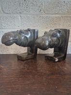 Antieke boeksteunen natuursteen, Ophalen