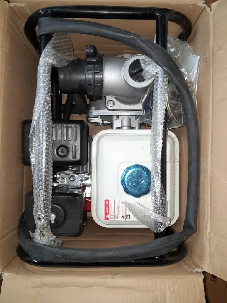 Pompe à eau thermique 6.5HP NEUVE (jamais utilisée) – forte, Enlèvement