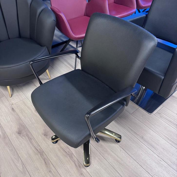 knipstoel kappersstoel zwart pompstoel goud sterpoot, Huis en Inrichting, Woonaccessoires | Overige, Nieuw, Ophalen of Verzenden