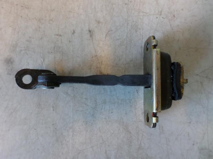 Butée 2portes droite d'un Hyundai Coupe (Coupe 96-), Autos : Pièces & Accessoires, Carrosserie & Tôlerie, Hyundai, Utilisé, 3 mois de garantie