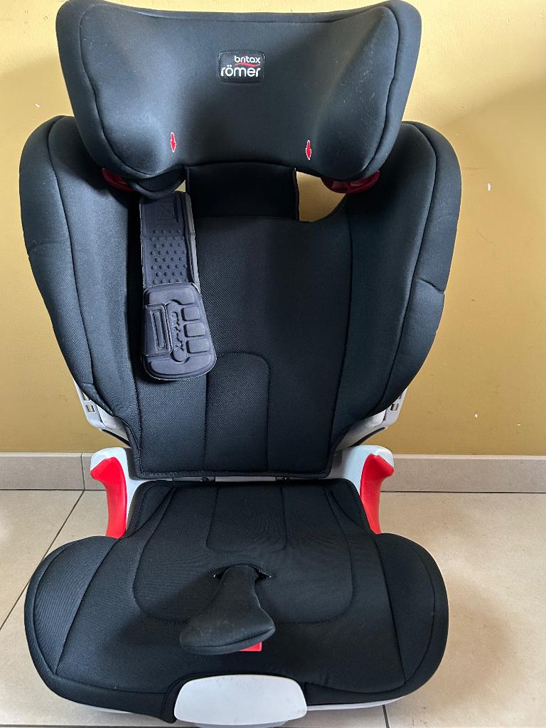 Britax Römer Kidfix II XP – in goede staat, Enfants & Bébés, Sièges auto, Utilisé, Romer, 0 à 10 kg, Isofix, Dossier réglable