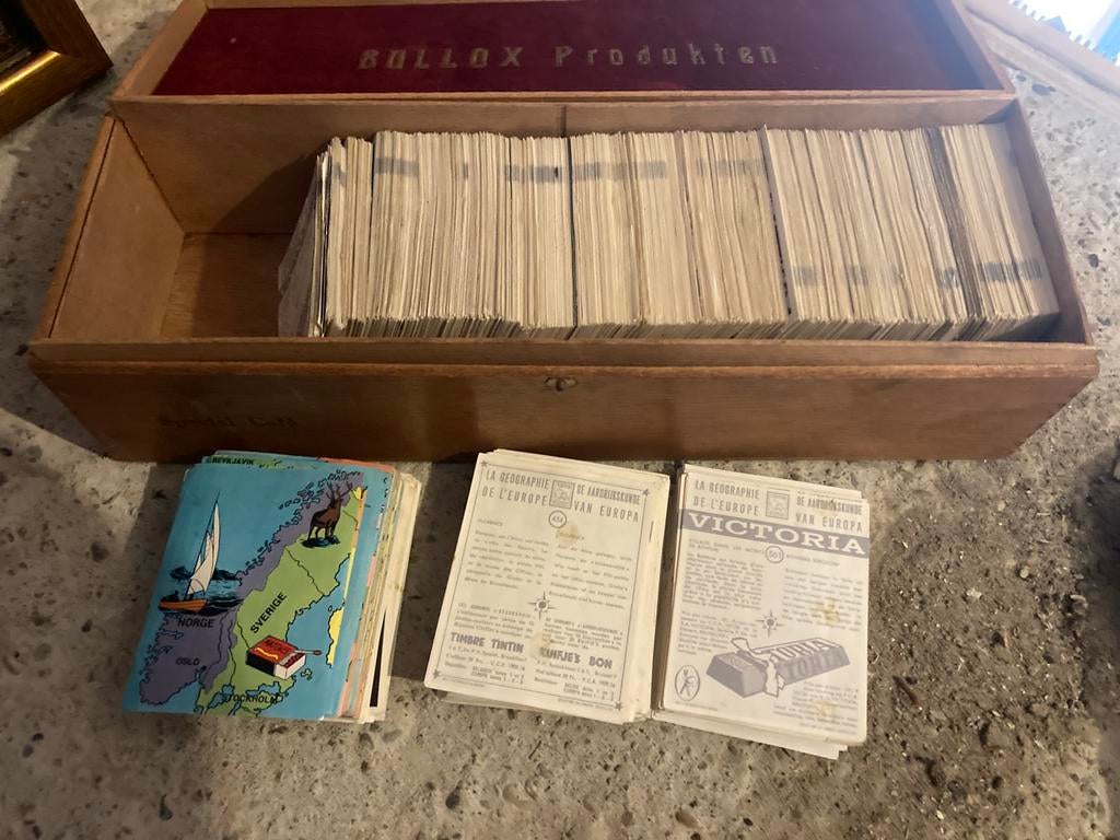 Grote doos prentjes victoria, kuifje’s bon, Ophalen of Verzenden, Zo goed als nieuw