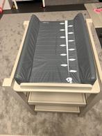 Verzorgingstafel  Quax met babykussen, Kinderen en Baby's, Badjes en Verzorging, Overige typen, Zo goed als nieuw, Standaard, Ophalen