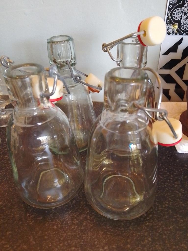 Lot de 4 bouteilles à lait avec fermeture mécanique, Enlèvement