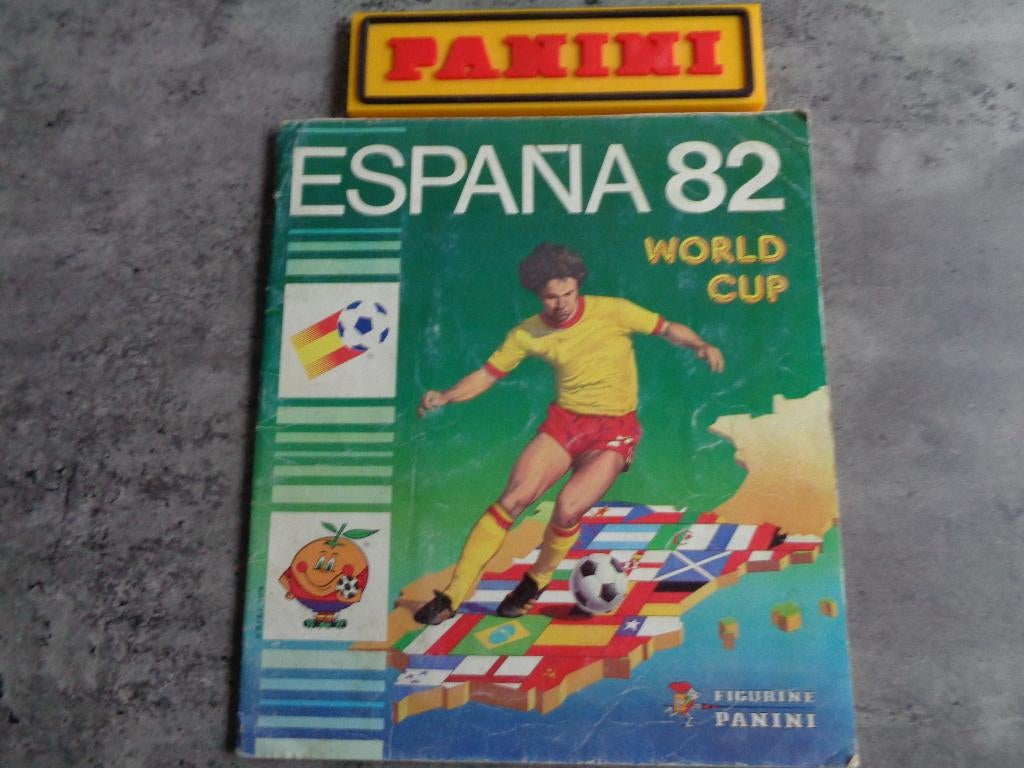 PANINI WORLD CUP ESPANA 82 ANNO 1982 ALBUM COMPLET FOOTBALL, Envoi, Autocollant