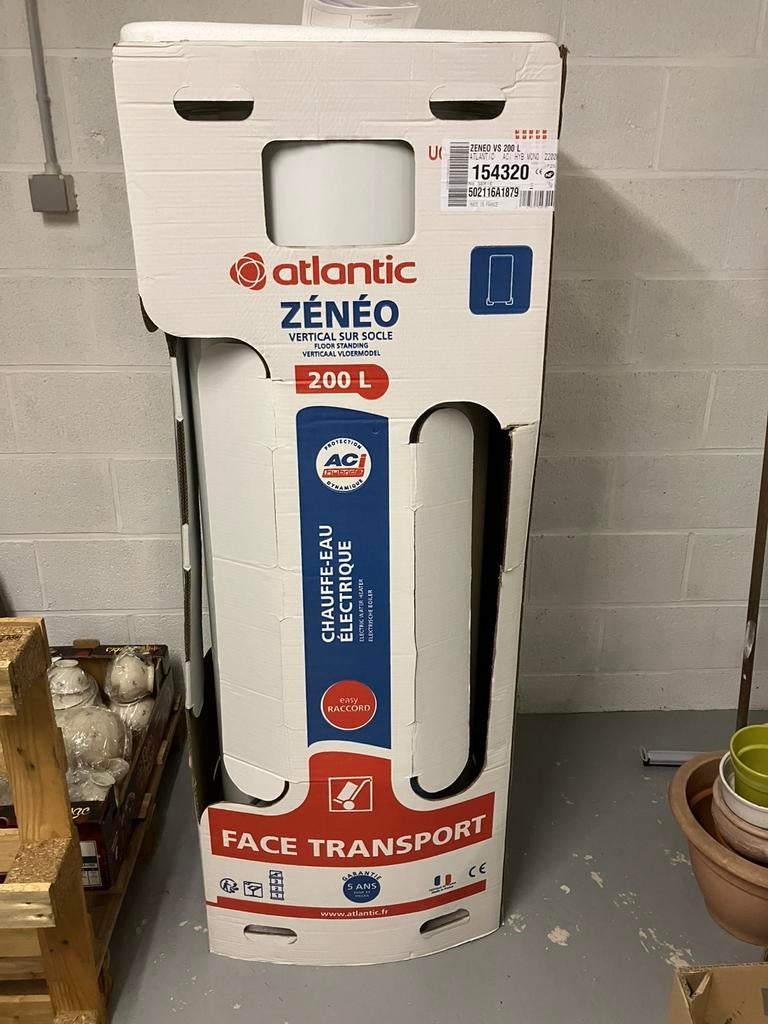 Chauffe eau électrique Atlantic 200L servis 1 mois, Bricolage & Construction, Enlèvement, Comme neuf, Chauffe-eau