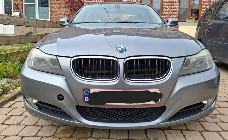 BMW 318 D MOTEUR CASSÉ, Autos, BMW, Particulier, Toit ouvrant, Sièges chauffants, Enlèvement