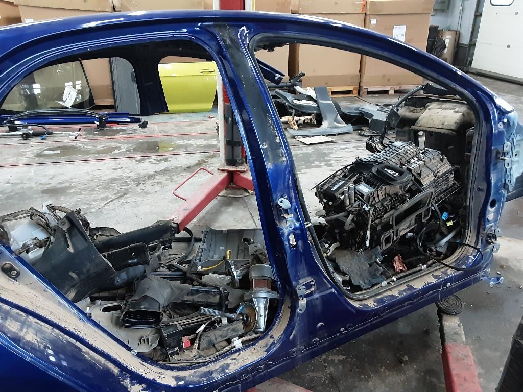 DIVERS MONTANT PORTE C D Toyota Yaris IV (P21 / PA1 / PH1), Utilisé, Toyota